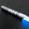 LED Light Sticks TXQSABER RGB gładki świetlówka 12 kolorów Zmień blaster blokuj metalowy uchwyt 82 cm Ostrze ciężkie laser laserowy Miecz Zabawki 230605