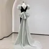 Heiße rosa Abendkleider mit langer Schleppe 2023, Flügelärmel, Meerjungfrau, V-Ausschnitt, lange Ärmel, Abendkleid, sexy Top, Illusion, sogar Kleid, elegantes Satin, Abendkleid