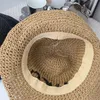 Designer Grass Braid Beach Hat Womens Straw Hats Fashion Letters Summer Bucket Hat Foldbar God kvalitet Fashion Cap Men