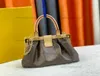 2023 Womens Designer Luxurys Clutchs M46544 Monograms Clutch Handbags Catena S-lock Bag Chiusura rivettata Rolled Leather Top Handle Bags For Ladies 2023SS Show Bag