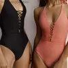 Женские купальные костюмы гним цельный купальный купальник женский бикини Mujer 2019 Deep V Sect Soid Sweewear с поясной пляжной одеждой для женщин T230606