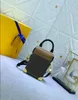 NUOVO designer di tendenza la borsa della fotocamera deluxe marchio oro Metal Angle mini borsa a tracolla piccola tote uomo donna Portafoglio cellulare chiavi cuffie Borsa TRUNK di stoccaggio M82456