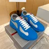 С дизайнером коробки Trainers Men Men America Cup Cute Contiekers Высококачественные патентные кожаные тренажеры с плоскими сетчаты