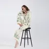 Kadın pijama kadınları boya kuş dili çiçek pijamaları setler seksi hırka pijamalar takım elbise saten 2pcs nighwear loungewear ev giyim