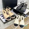 Designer -sandalen klassiekers Gesp Sandaalketting goud zwart damessandaal lederen flip sexy zomermode Beach Slippe platformschoenen