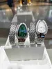 Andere horloges Dames luxe diamanten designer horloge Zwitsers quartz uurwerk horloges slangvormige wijzerplaat memory spring strap 316L geraffineerde stalen horloges J230606