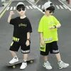 Conjuntos de roupas meninos terno de verão bebê hip hop calças de manga curta 2 peças crianças roupas esportivas de algodão conjunto de roupas de meninos 230605