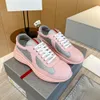 С дизайнером коробки Trainers Men Men America Cup Cute Contiekers Высококачественные патентные кожаные тренажеры с плоскими сетчаты