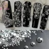 Decorazioni per nail art 50Pcs 3D Punk Argento Forma di perla Design gotico Charms di lusso Punte per manicure Decorazione di strass 230606