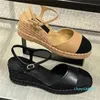 Designer -Sandals Classics Buckle Sandal Chain Gold Black Womens Sandal Leather Flip Sexig Summer Fashion Beach Slippe Platform Shoes