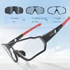 Utomhus Eyewear Rockbros Cycling Glasses Män Kvinnor Pochromic Sport Vandring Polariserade solglasögon Inner Frame Bicycle 230605