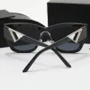 Black Frame Triangular Sunglasses Man Oversized Sunglasses for Woman Scratch Proof Goggle Radiation Protection Light Proof Adumbral
