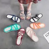 Slippers Summer Soft Lothing Sandals и модные пляжные женщины модные повседневные шлепанцы для одиночной обувь