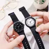 Relógios infantis 1 peça Relógios infantis pretos com pulseira de silicone macio e pequeno Relógios de pulso Teen Boys Girls Relógios de pulso unissex Kids Watches 230606