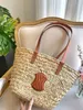 2023 10a TRIOMPHE classique Sacs de plage souples tissés Luxury Designer Underarm grand sac fourre-tout Épaule Straw cross body Raphia Femmes sacs à main hommes embrayage sac à main trousse de toilette