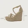 Sandaler 2023 Summer Korean Edition Slope Heel Imitation Casual With Heels for Women Thong Flat