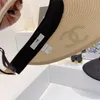 Diseñador de sol para mujeres Hombres Visortop Sombreros vacíos Cubo para hombre Gorra con visera al aire libre Sombrero de paja de verano Pliegues Gorras de playa