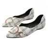 Sapato feminino bicudo preto branco tamanho pequeno 31 32 33 34 Lady Spring Summer Sapatos de Salto Baixo Básicos Todos Combinados com Sola Macia 45 46