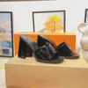 디자이너 쉐이크 샌들 여성 청키 한 하이힐 가죽 샌들 오픈 발목 스트랩 드레스 신발 여름 노새 크기 35-40
