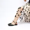 Sandali estivi Moda principessa a punta Scarpe da donna Fondo piatto Baotou Moda Scarpe stringate con tacco basso Scarpe traspiranti 2023 Newsprin