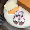 Pantofole da donna firmate all'aperto Slide shoes sandali in pelle estiva paglia multicolor piatta