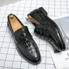 Sapatos de couro masculinos com estampa de crocodilo de marca de luxo novos sapatos masculinos tendência da moda cor sólida mocassins PU sapatos de escritório profissionais confortáveis antiderrapantes sapatos Oxford