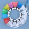 Volants de badminton 12PCS Balles de badminton colorées Badminton portable Produits de voyage Volants d'entraînement sportif Fournitures de plein air 230606