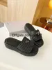 2023 berühmte Marke Strand Hausschuhe Klassische Flache Ferse Sommer Designer Mode Flops Leder Dame Slides Frauen Schuhe Hotel Bad Damen sexy Sandalenqiuti17