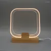 Tafellampen 3D Scandinavische stijl Bureaulamp USB Oplaadbaar Dimbaar Warm wit Geometrische modellering Acryl LED Nachtlampje Houten voet