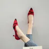 Scarpe con tacco alto da donna 2023 nuova primavera / autunno / moda bella traspirante che assorbe il sudore confortevole bocca poco profonda p