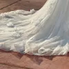 Wunderschönes Hochzeitskleid, Hofschleppe, trägerlos, Reißverschluss hinten, Tüll mit 3D-Blumenapplikation mit Perlen, Brautkleider, abnehmbare, schulterfreie Träger