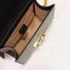 Moonlight Treasure Box 2.0 Unterarmtasche aus Kunstleinen mit fortschrittlicher Textur und Kettenoptik, französische Designtasche. Neue abnehmbare Umhängetasche mit einer Schulter für Damen 2023