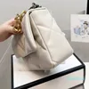 2023 Luxos designers Qualidade Feminina Correntes de tricô Bolsas de mão mãe cossbody parede