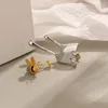 Studörhängen Silvology 925 Sterling Silver Bee and Honey For Women Creative Funny Appronsation Asymmetrical Earring Designer Jewelry