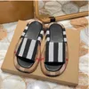 Pantoufles de créateurs Femme Mode Lettre Bur Slides Luxe Summer Dames Hotvente Flip Plat Caoutchouc Bas Sandal Beach Chaussu y1ed #