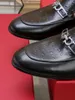 Yepyeni gelinlik erkek ayakkabıları oxfords parti resmi deri metal toka boyutu 38-45