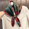 Sarongs 7070cm Spring Summer Floral Print Silk Scarf Lady Beach Sunscreen Small Headband Soft Hair Decorate Wrao Shawl Women 230605