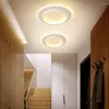 천장 조명 220V 현대 LED 조명 침실 복도를위한 샹들리에 발코니 통로 표면 장착 램프 홈