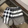 Hommes Femmes Designers Shorts Mode d'été Streetwears Vêtements Séchage rapide Maillots de bain Planche d'impression Pantalons de plage Taille M-4XL Burberys
