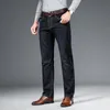 Jeans pour hommes SHAN BAO automne printemps ajusté jeans en denim stretch droit style classique badge jeunes hommes pantalons décontractés d'affaires 230606