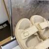 Sandales de designer Sandales plates à boucle réglable pour femmes