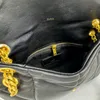 Zincir Crossbody Bag Orijinal Deri Omuz Çantaları Moda Flep Kadın Çanta Kapitonlu İplik Metal Donanım Mektup Debriyaj Çantası Manyetik Toka Cep Telefonu Cep