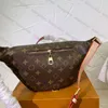 Herrkvinnor designer midja väskor klassiska bumväska mode bumbag lyxhandväskor korsar kropp axelväska förpackning