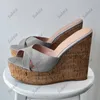 Sukeia Damen-Plateau-Pantoletten-Sandalen zum Hineinschlüpfen, Keilabsatz, runde Zehenpartie, hübsche violette Partyschuhe, Damen, US-Größe 5–20