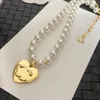 High-end 18K Gold Plated Brass Copper Heart Pendant Necklace Women Designer Brand Letter Necklaces Choker Chain Crystal Imitation Pearl Wedding Jewelry Gifts