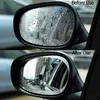 Bil 2st bilar regntät film bakspegel