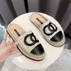 2023 Summer slippers Designer Sandals slippers Luxury flat heels non-slip shoes casual women H1122qiuti17