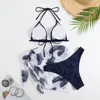 Kvinnors badkläder Kvinnor Bikini 3 -stycken Normal baddräkt Backless Push Up Printing High Maisted Leaf Blue Womens Shorts and Top