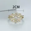 Eheringe Luxus Weibliche Kleine Blume Verstellbarer Ring Klassisch Gelbgold Farbe Verlobung Minimalistisch Weiß Für Frauen