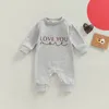 Rompers -11-09 LIORITIIN 0-18M Född spädbarn Baby Boy Girl Spring Romper långärmad brev älskar dig tryckt jumpsuit grå kläder 230606